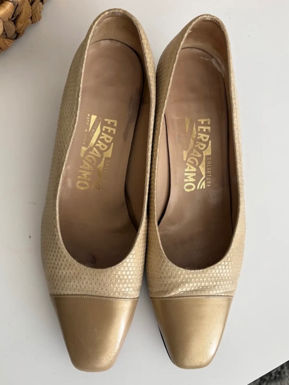 Vintage genuine leather Salvatore Ferragamo heels